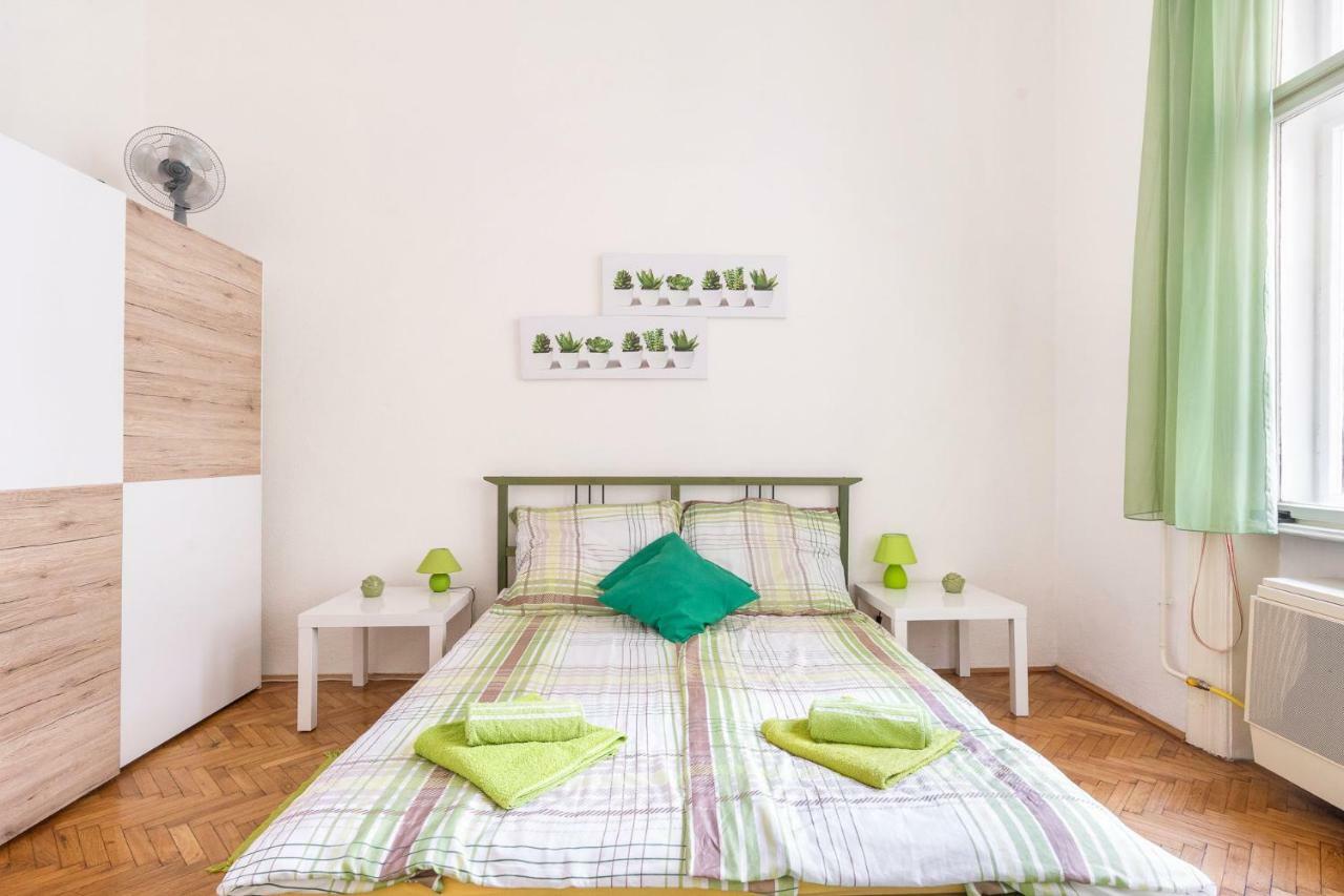 Izabella Home Boedapest Buitenkant foto