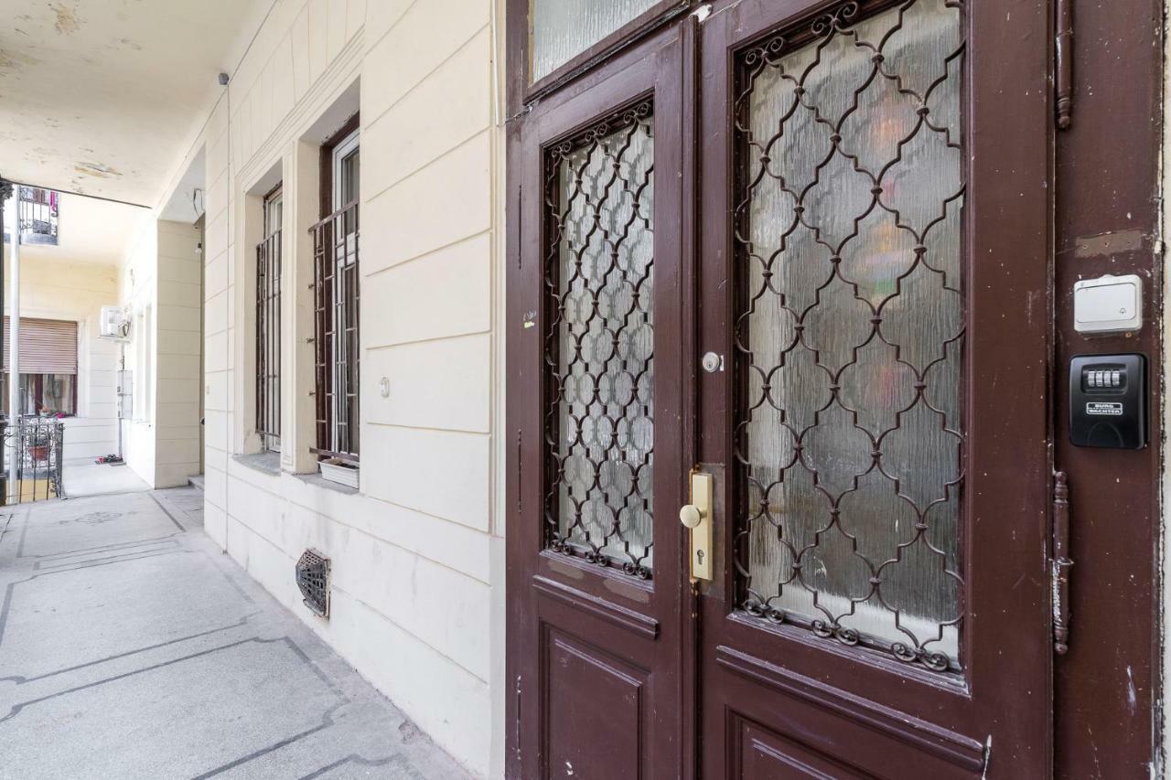 Izabella Home Boedapest Buitenkant foto